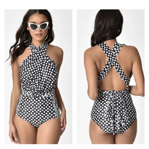 Marilyn Monroe Other - NWT Marilyn Monroe
Convertible One-Piece
Swimwear Size XL Black /White
Polka Dot
